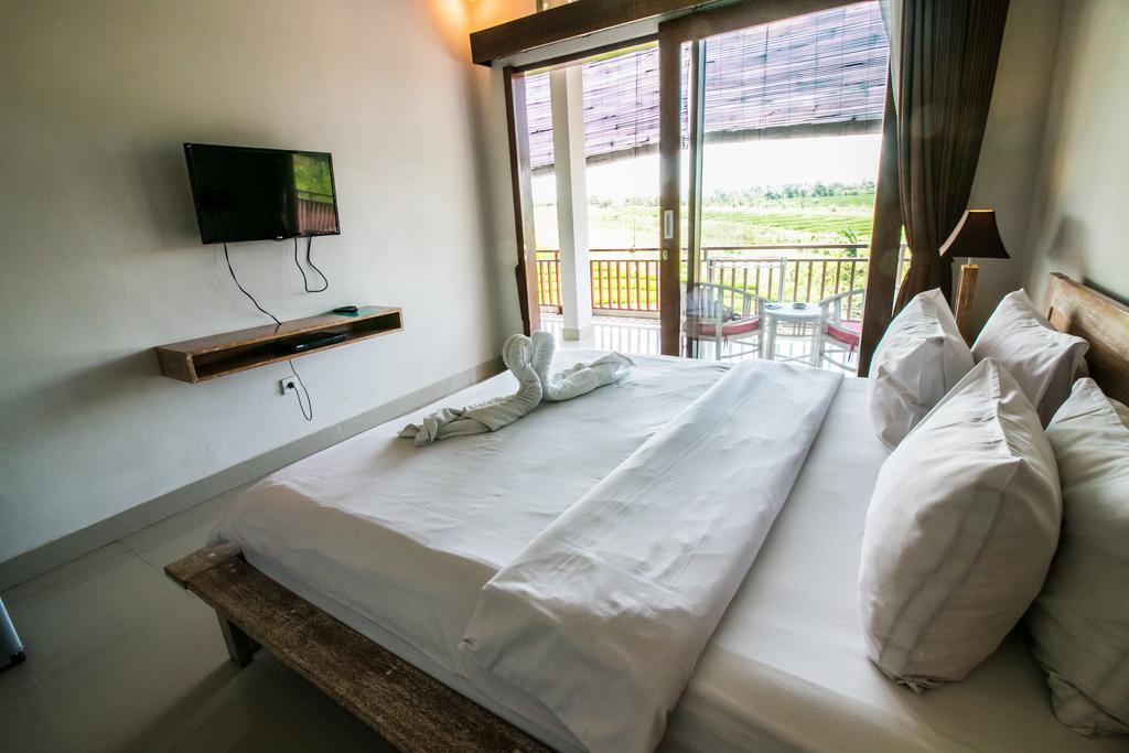 Matra Bali Surf Camp Canggu Exterior foto